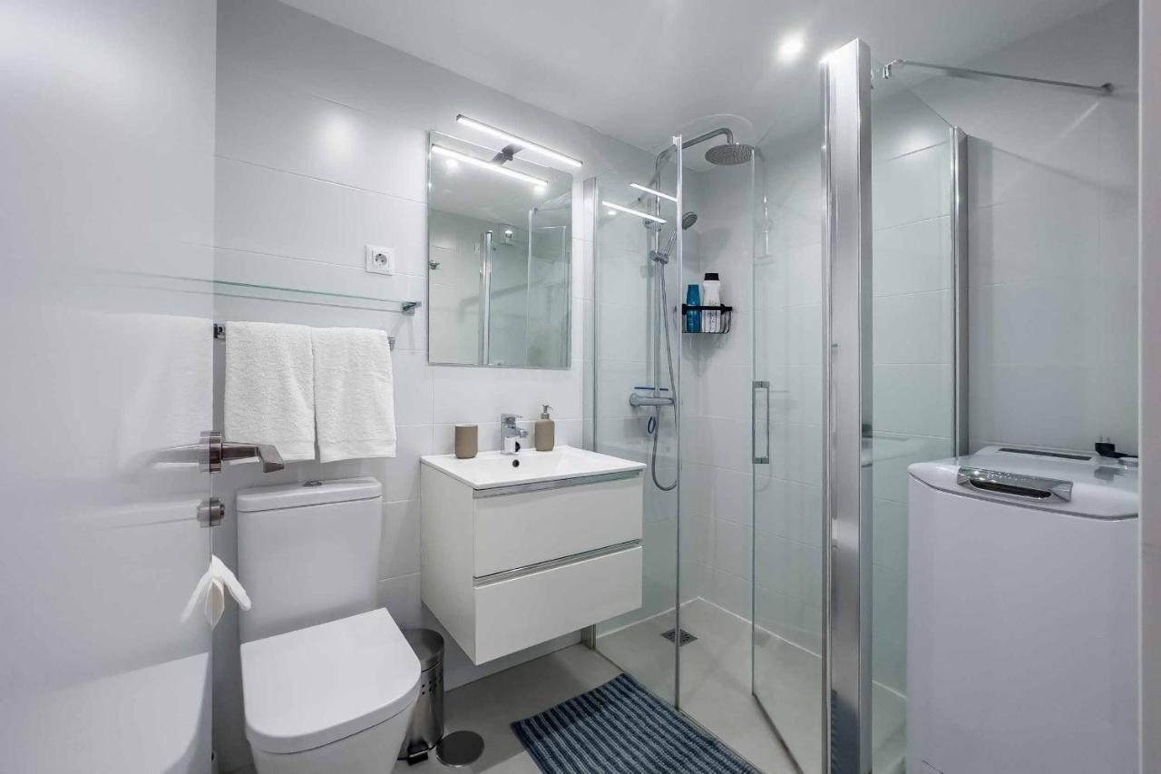 Apartamento Acogedor, Terraza, Piscina Y Mar 베날마데나코스타 외부 사진