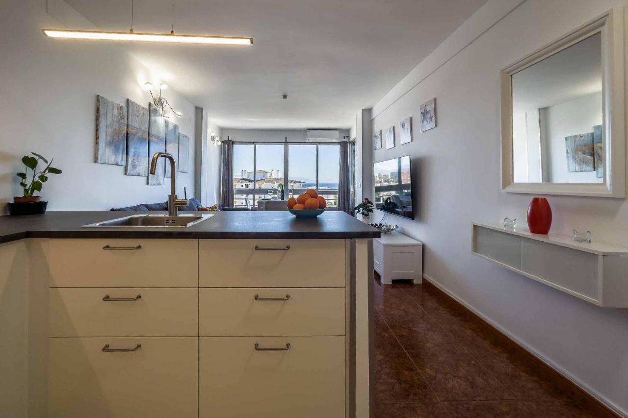 Apartamento Acogedor, Terraza, Piscina Y Mar 베날마데나코스타 외부 사진
