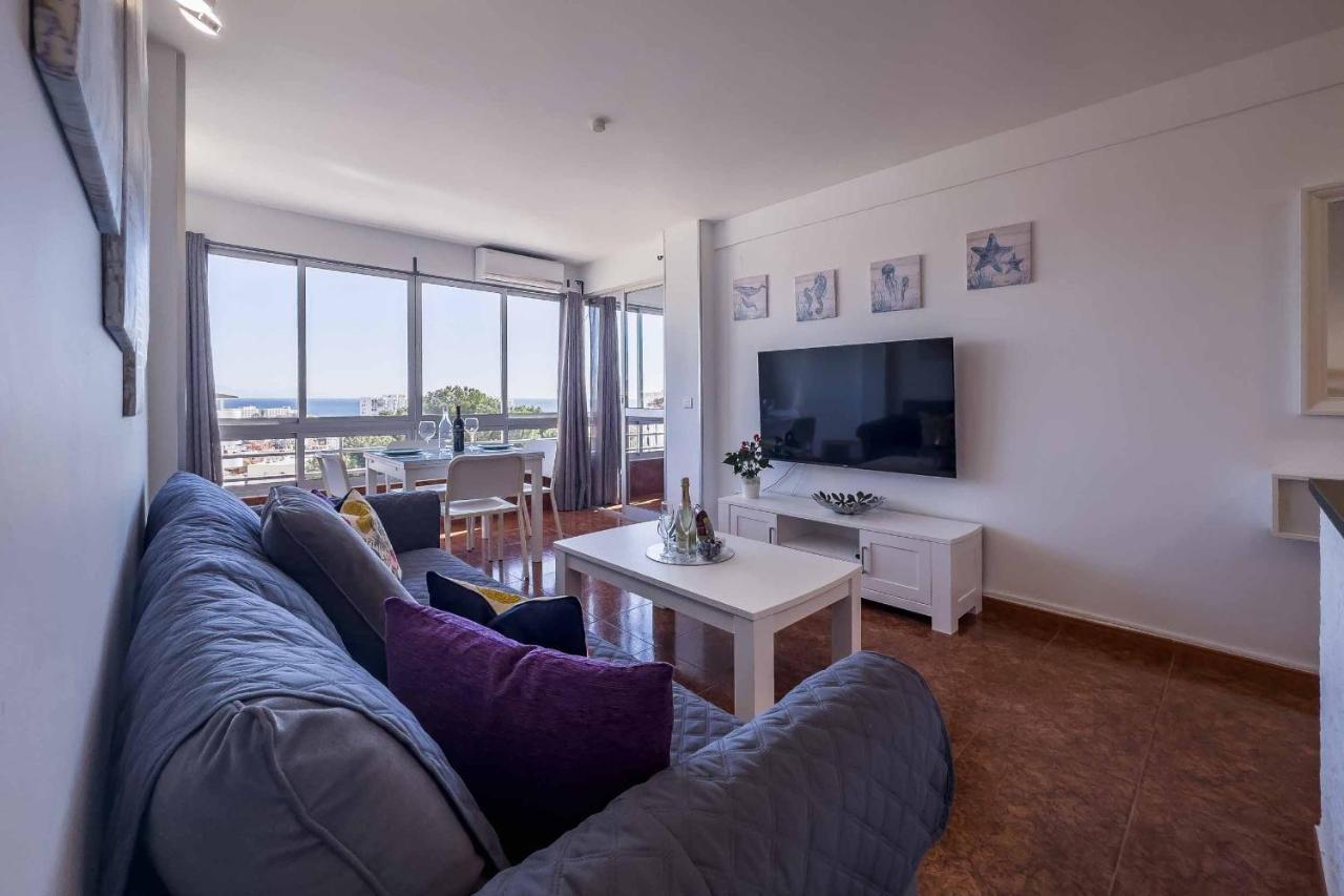 Apartamento Acogedor, Terraza, Piscina Y Mar 베날마데나코스타 외부 사진
