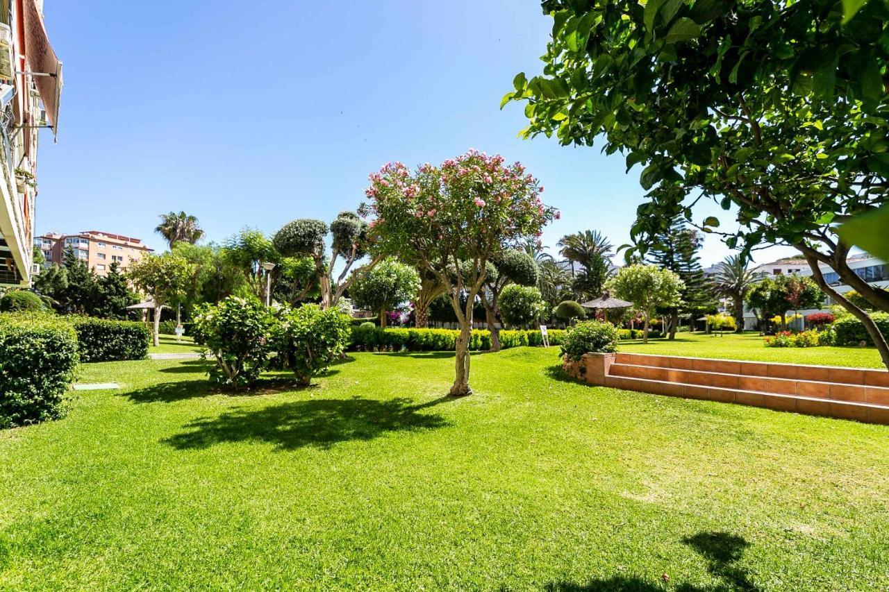 Apartamento Acogedor, Terraza, Piscina Y Mar 베날마데나코스타 외부 사진