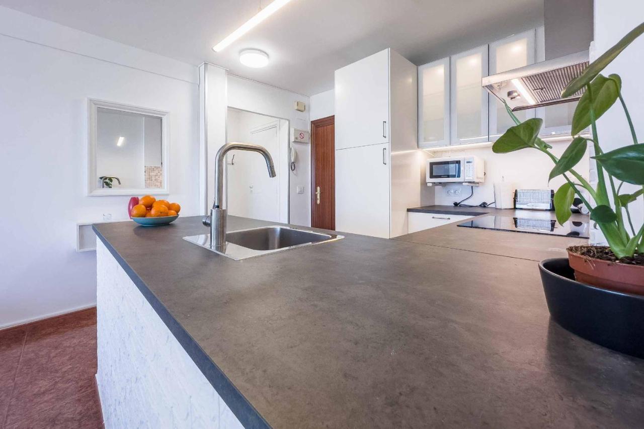 Apartamento Acogedor, Terraza, Piscina Y Mar 베날마데나코스타 외부 사진