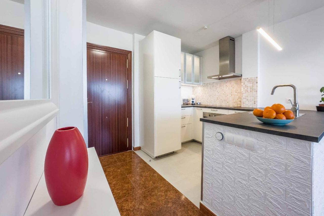 Apartamento Acogedor, Terraza, Piscina Y Mar 베날마데나코스타 외부 사진